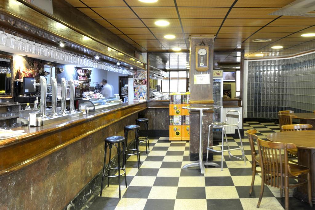 Hostal Goyo Garray Bagian luar foto